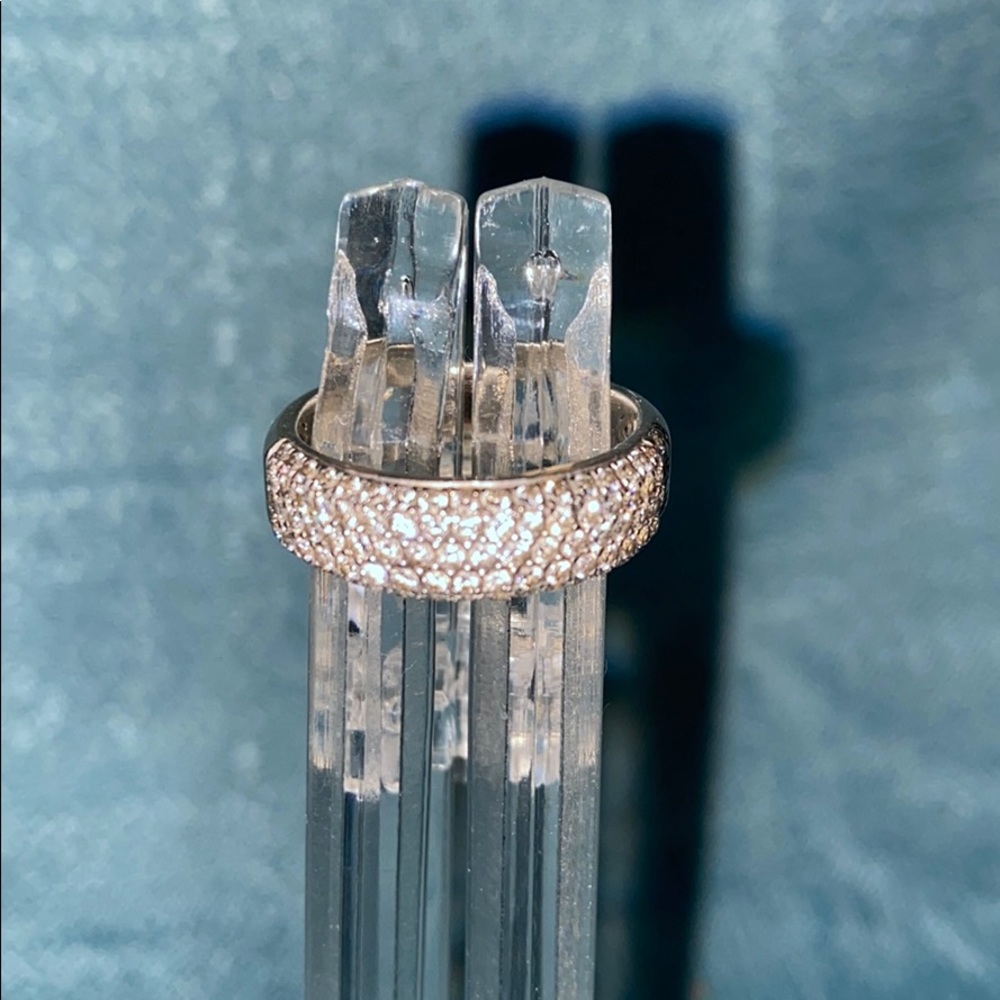14KT White Gold Diamond Band